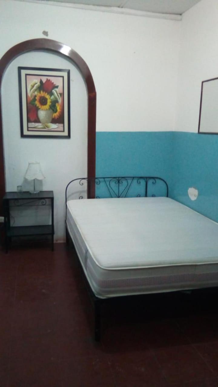 Hostal Virrey & Tours Trujillo Bagian luar foto